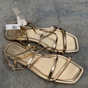 NWT!!! Banana Republic Metallic Gold Vegan Leather Sandals, Size 8